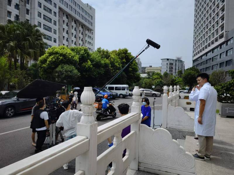 东坡区广告片拍摄公司低成本实现高规格制作的诀窍